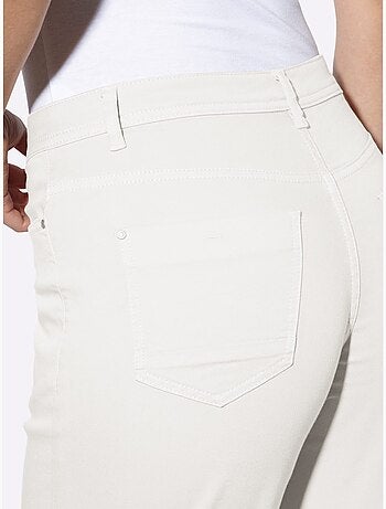 Short Finition Des Jambes Avec Revers - Taille Standard - Helline