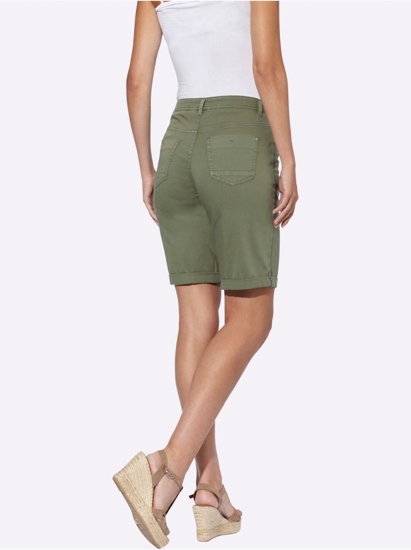 Short Finition Des Jambes Avec Revers - Taille Standard - Helline Kaki - Kiabi