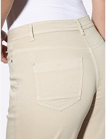 Short Finition Des Jambes Avec Revers - Taille Standard - Helline