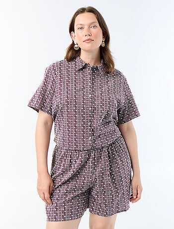 Short large avec imprimés brodés
