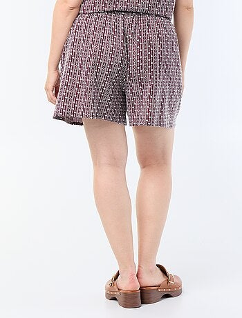 Short large avec imprimés brodés