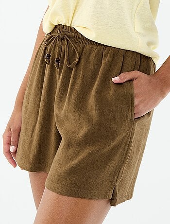 Short léger avec 2 poches en lin mélangé