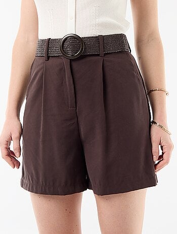 Short léger + ceinture à boucle