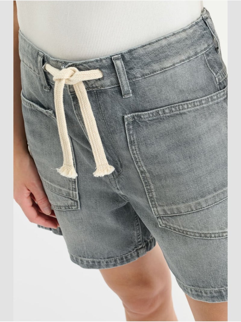 Short MADO en jeans 'Le Temps Des Cerises' Gris - Kiabi