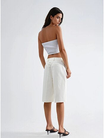 Short mi-long à jambes larges et coupe confortable