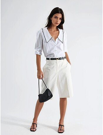 Short mi-long à jambes larges et coupe confortable