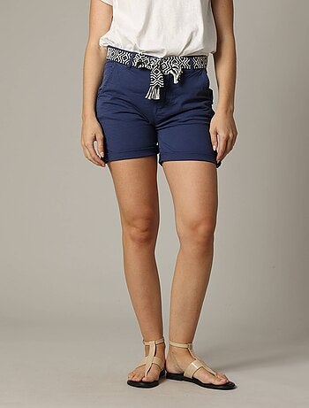 Short mi-long avec ceinture ethnique à motifs et bas à revers 'Deeluxe'