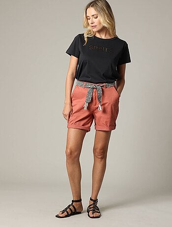 Short mi-long avec ceinture ethnique à motifs et bas à revers 'Deeluxe'