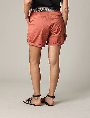 Short mi-long avec ceinture ethnique à motifs et bas à revers 'Deeluxe'