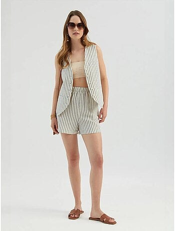 Short rayé taille haute élastique