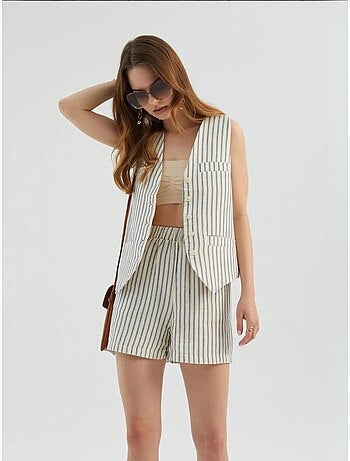 Short rayé taille haute élastique