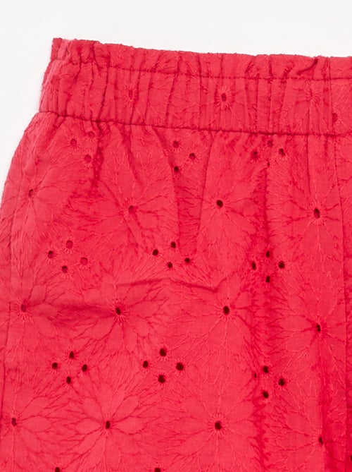 Short rouge avec broderies anglaises - Kiabi