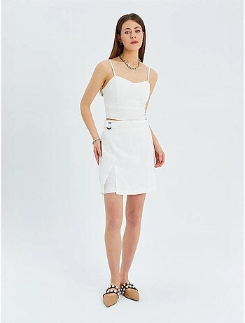 Short taille haute à ceinture et fente sur le devant mixray