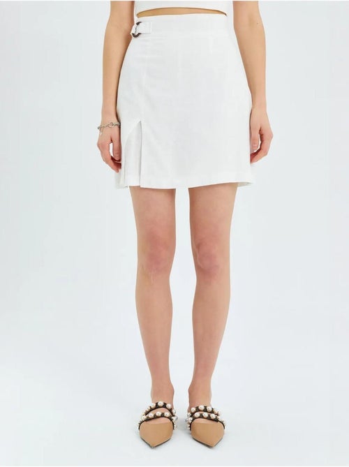 Short taille haute à ceinture et fente sur le devant mixray - Kiabi Short taille haute à ceinture et fente sur le devant mixray - Kiabi