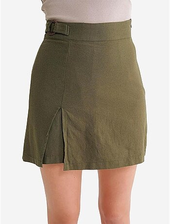 Short taille haute à ceinture et fente sur le devant mixray