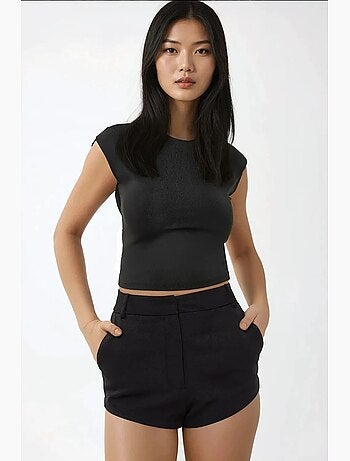 Short taille haute à jambe droite hiccup