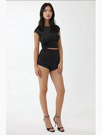 Short taille haute à jambe droite hiccup