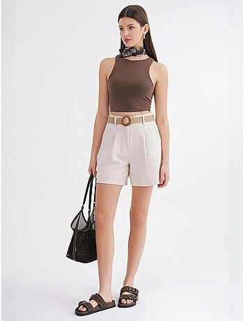 Short taille haute à jambes larges avec détails accessoires mixray