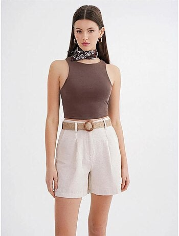 Short taille haute à jambes larges avec détails accessoires mixray