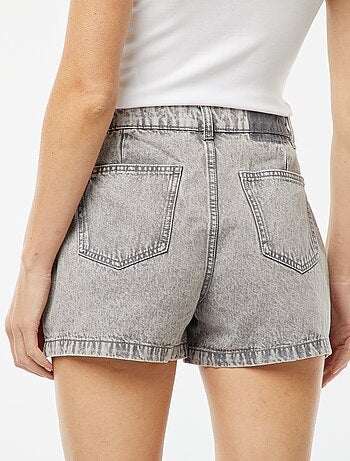 Short taille haute en jean avec 4 poches plaquées