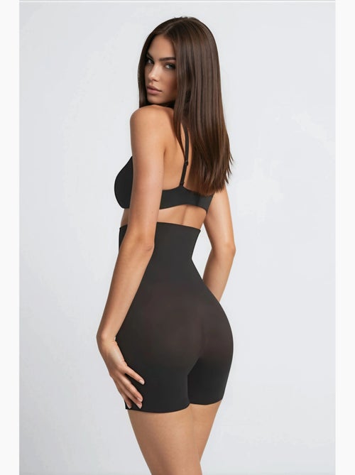 Short taille haute mi-cuisse hiccup - Kiabi Short taille haute mi-cuisse hiccup - Kiabi