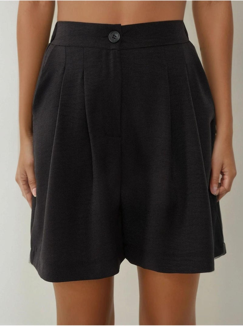 Short taille haute plissé en lyocell doux au toucher Noir - Kiabi