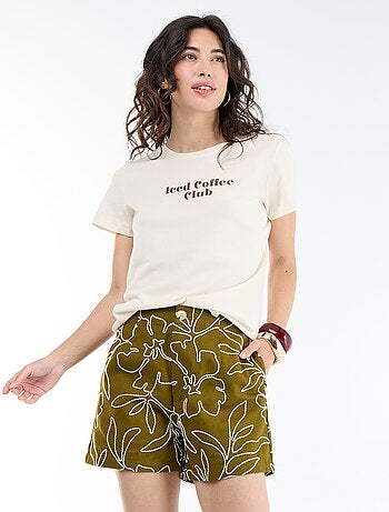 Short taille standard avec broderies