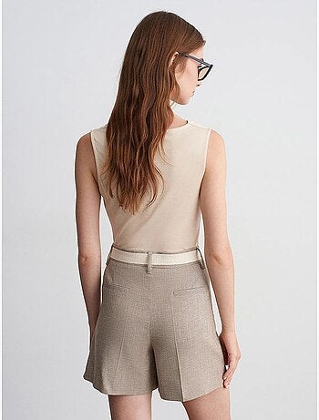 Short tailleur à taille haute et ceinture dilvin