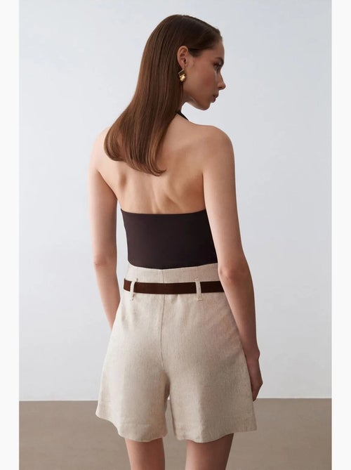 Short tailleur à taille haute et ceinture dilvin - Kiabi Short tailleur à taille haute et ceinture dilvin - Kiabi