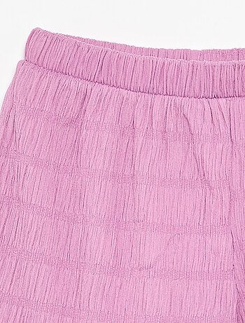 Short uni en maille gaufrée