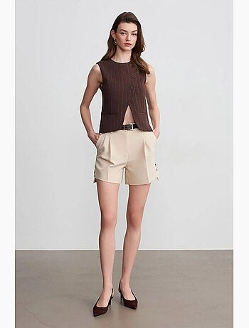 Shorts tailleur en crêpe à taille haute et ceinture dilvin
