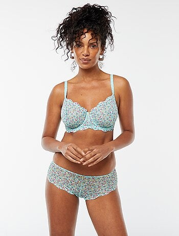 Shorty en dentelle fleurie ajourée