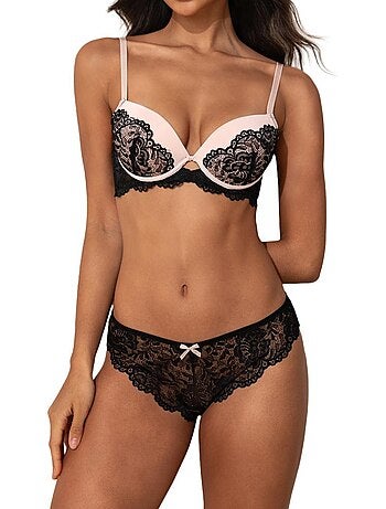 Tanga femme les petites bombes