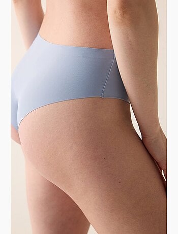 Shorty invisible en dentelle découpée laser penti