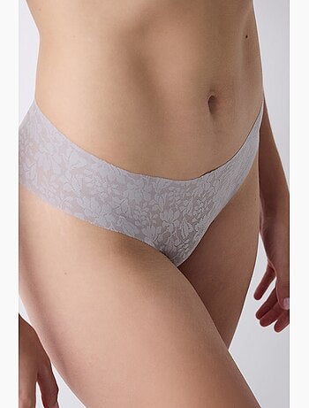 Shorty invisible en dentelle découpée laser penti