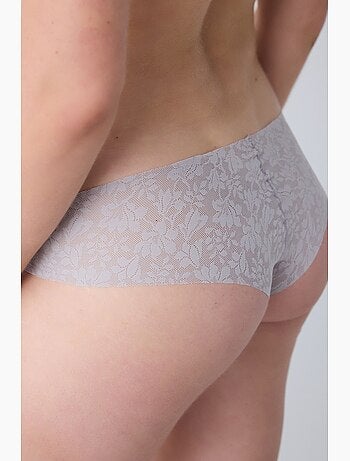 Shorty invisible en dentelle découpée laser penti