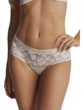 Shorty-string gabrielle