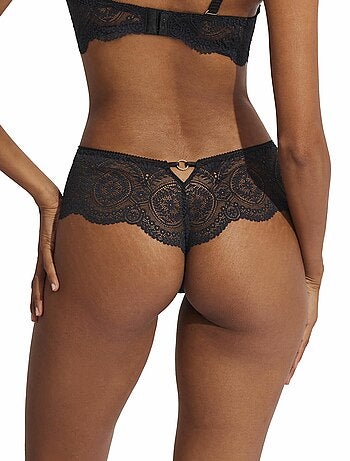 Shorty string Matilda