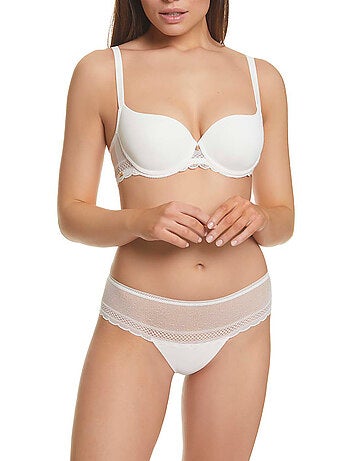 Shorty string mia