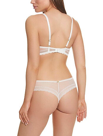 Shorty string mia
