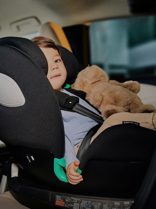 Siège auto 360° LIONELO Braam i-Size - 40-150 cm - ISOFIX - Groupe 0/1/2/3 - Kiabi Siège auto 360° LIONELO Braam i-Size - 40-150 cm - ISOFIX - Groupe 0/1/2/3 - Kiabi