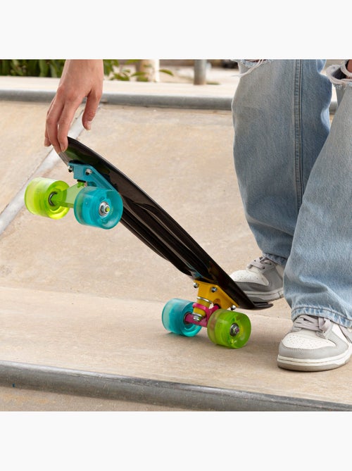 Skateboard à 4 roues avec lumières evo - Kiabi