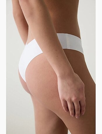Slip brésilien invisible à découpe laser et forme en v penti