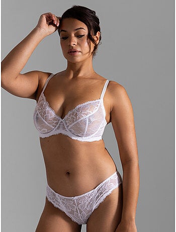 Slip brésilien / Tanga dentelle – Dorina