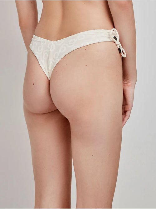 Slip de bikini brésilien avec coupe en v - Kiabi Slip de bikini brésilien avec coupe en v - Kiabi