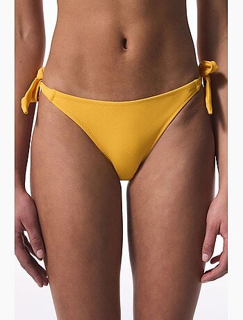 Slip de bikini string taille basse penti