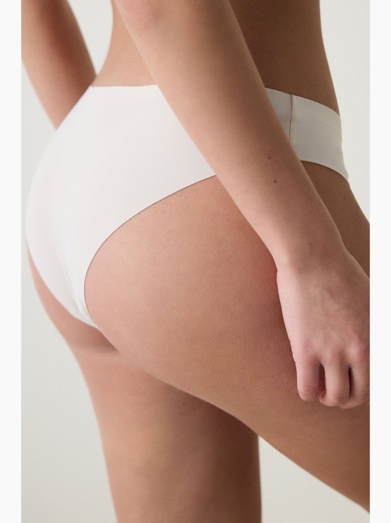 Slip en dentelle à découpe laser invisible penti Blanc - Kiabi