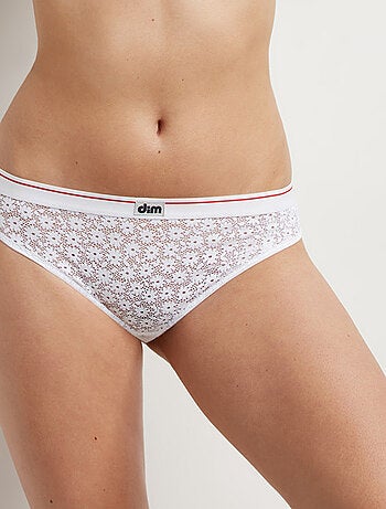 Slip en dentelle blanche et basque tricolore