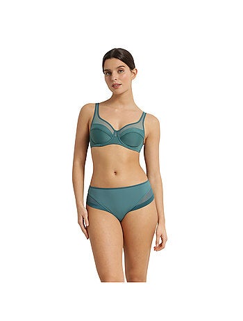 Slip Microfibre Generous