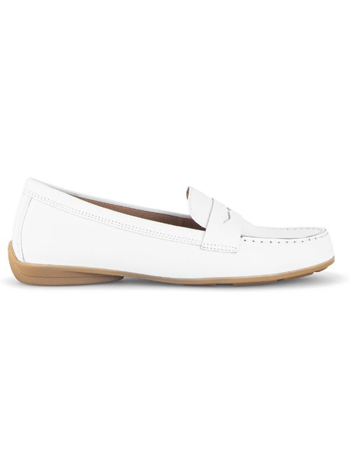 Slip-ons blanc en cuir lisse - Kiabi